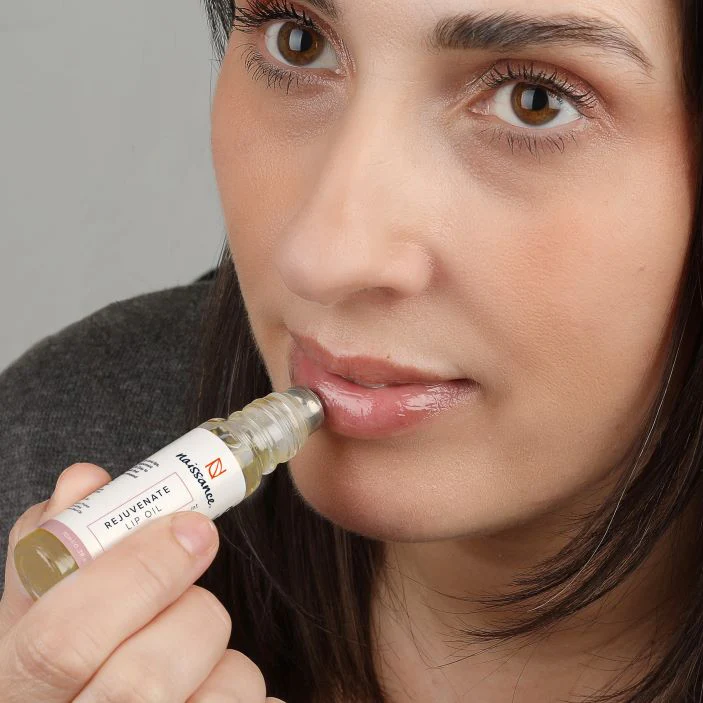 Lip Conditioning Oils Duo (2 x 10ml Roll-on Set) - Image 3