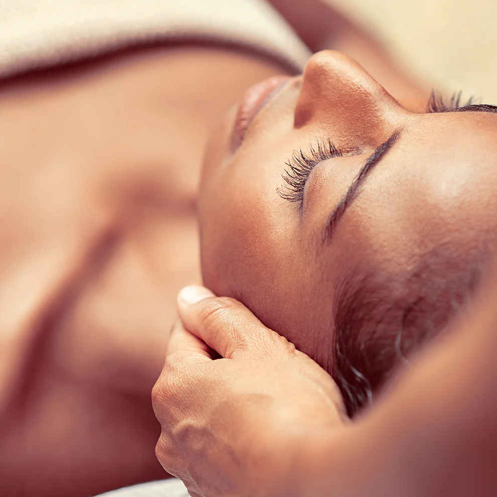 Skin Therapy Organic Massage Oil - Image 3